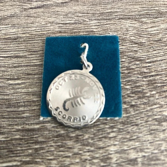 Vtg Nera Sterling Scorpio Charm - Picture 2 of 6